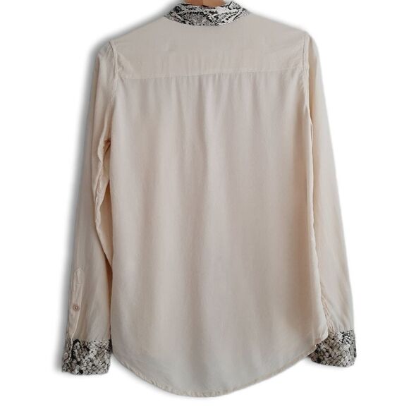 EQUIPMENT FEMME \ 100% Silk Button Down Blouse Cream Snake Skin Print Sz S - Picture 9 of 14